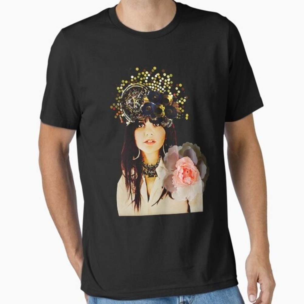 Linda Ronstadt Flowers Essential Essential T-Shirt